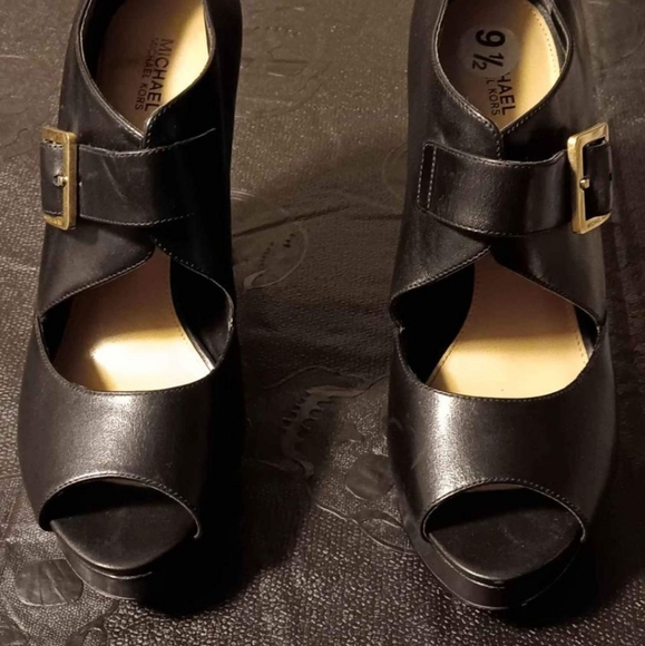 Michael Kors high heels - Picture 3 of 3